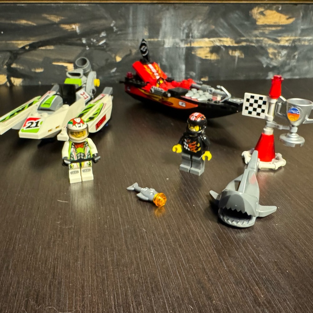 LEGO 8897 WORLD RACERS Jagged Jaws Reef COMPLETE with manuals. - Picture 2 of 6